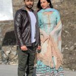 Gauahar Khan Instagram - Some BTS from #sonmarg #kashmir when we shot #khairkare 💛 ! What’s your fave spot in Srinagar ?? #comment #musafir #actor #punjabisongs Sonmarg -J&K