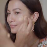Gauahar Khan Instagram - Celebrating this Eid with @ibacosmetics with their special Eid Gift Sets 😍 I am in love with them as they are 100% Halal Certified, Vegan, Cruelty Free and Alcohol Free. . Gift yourself or your loved ones these amazing Eid Makeup Sets by @ibacosmetics using my exclusive COUPON CODE - GAUAHAR15 and get extra 15% OFF on iba cosmetics website . #ibacosmetics #halalcosmetics #halalcertified #eid2022 #eidmubarak #beautywithoutguilt #veganmakeup #petacertified #cleanbeauty #reel #trendingsongs #ramadan Outfit : @shrinkhla.official 🧡 Mumbai - मुंबई