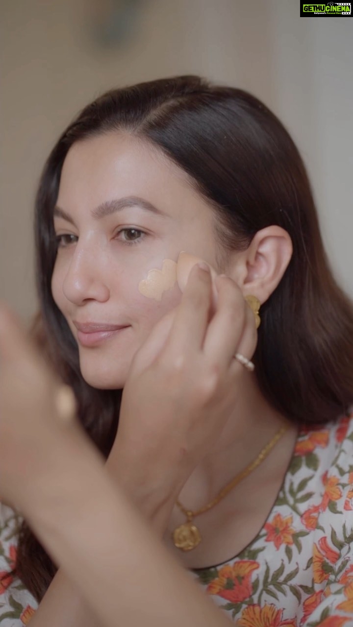 Gauahar Khan Instagram - Celebrating this Eid with @ibacosmetics with their special Eid Gift Sets 😍 I am in love with them as they are 100% Halal Certified, Vegan, Cruelty Free and Alcohol Free. . Gift yourself or your loved ones these amazing Eid Makeup Sets by @ibacosmetics using my exclusive COUPON CODE - GAUAHAR15 and get extra 15% OFF on iba cosmetics website . #ibacosmetics #halalcosmetics #halalcertified #eid2022 #eidmubarak #beautywithoutguilt #veganmakeup #petacertified #cleanbeauty #reel #trendingsongs #ramadan Outfit : @shrinkhla.official 🧡 Mumbai - मुंबई