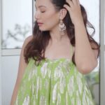 Gauahar Khan Instagram - Ok firstly this song , @raghavworldwide you’re a superstar #Angelina ! I’m so happy for all your songs going viral ! Yasssss 👍😬 n there’s no secondly… just simply love going desi ! #transition #trend #fashiononreels #reelitfeelit 💛 Outfit : @bunaai Earring : @zevar.foryouforever Mumbai, Maharashtra