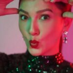 Gauahar Khan Instagram - #walk the talk … always ! 🙋🏻‍♀️ Photography : @dieppj 💛 #trend #reel #fashiononreels