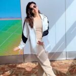 Gauahar Khan Instagram - To all those hardworking people , keep going , do not stop ! 💛🙋🏻‍♀️💫 may all your dreams come true . #trend #dancereels #liveyourdreams