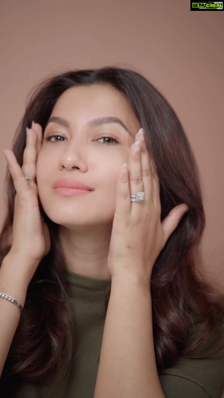Gauahar Khan Instagram - Try my favourite skincare routine with @riyoherbs and experience the wonders of their amazing products. Products Used: Aqua Restoration Facewash, Water Cream & sun protection spray. Use my code Gauahar15 to get 15% off Buy Now: https://riyoherbsindia.com/ #RiyoHerbs #Skincare #Skinlove #Skincaretip #Facewash #SunProtectionSpray #WaterCream #SkincareRoutine #SkincareRegime #gauaharkhan #LoveYourSkin