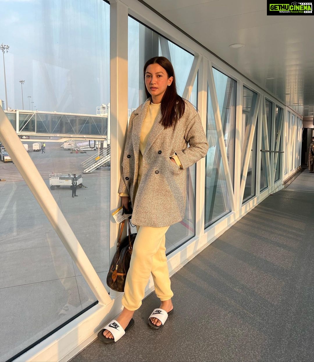 Gauahar Khan Instagram - To all women who have dared to dream, To all women who push the limit of fatigue to keep going , To all women who have been amazing mothers ,sisters, wives , daughters , To all women who put others needs before their own , To all women who fight every day to stand by what they believe in , To all women : Happy Women’s day ! ❤️🙋🏻♀️ #08032022 #DreamBig #stayTrue #spreadlove #musafir