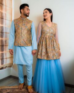 Gauahar Khan Instagram - Neela aasmaan Kho gaya , aur humare kapdon mein rang bhar gaya ! 💙 wearing @azmaafashion ! All the very best mom ! For ur new venture . ❤️ love you . #husbandandwife #indianfashion #onlineboutique #desi Mumbai, Maharashtra