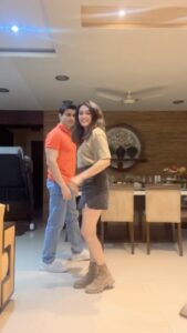 Gautam Rode Instagram - @rodegautam ‘s got no chill ! 🧡🤎🧡🤎🧡🤎🧡🤎🧡🤎 #bahara #dancereels