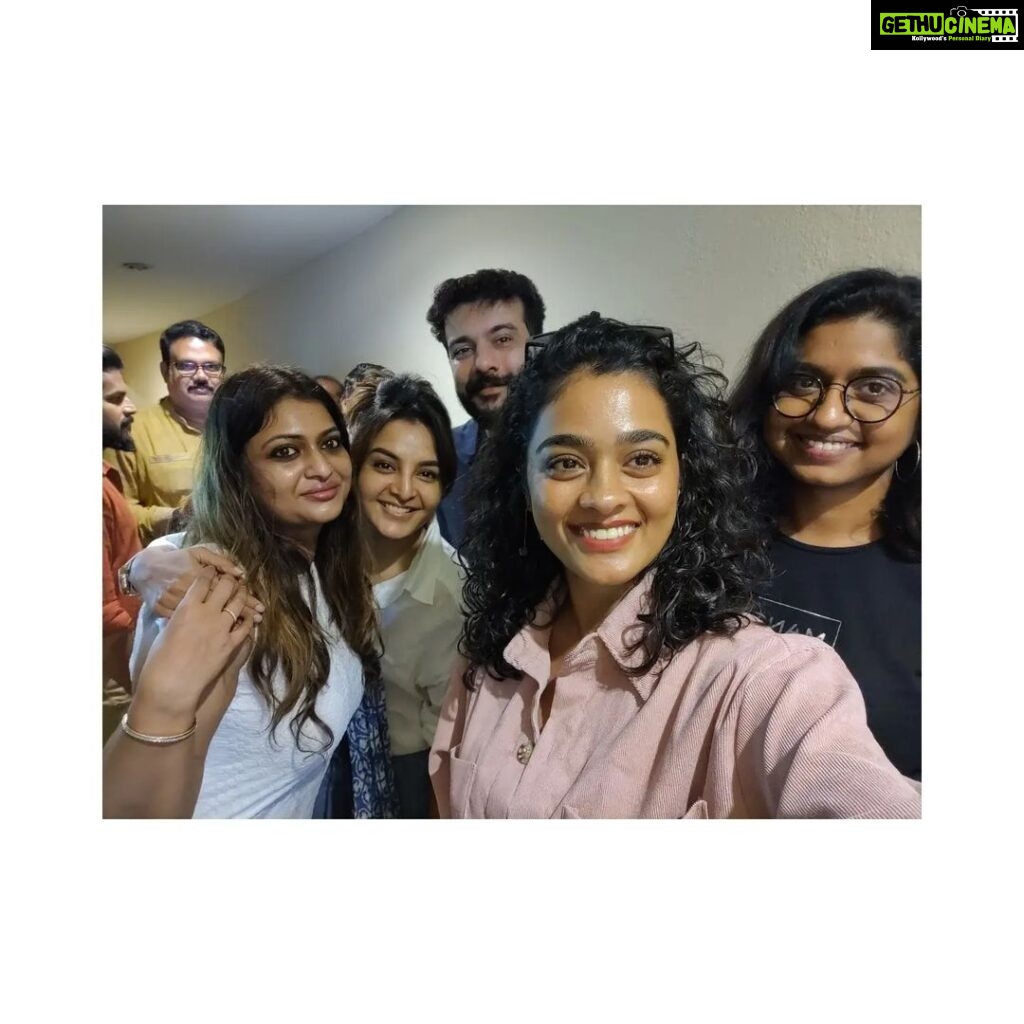 Gayathrie Instagram - Heart so full, I'm at a loss of words! Grateful for all the love pouring in! ❤️❤️ Thank you so much! ❤️ . . . #NnaThanCaseKodu #sueme