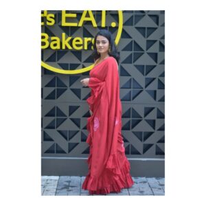 Gayathrie Instagram - For #NnaThanCaseKodu promotions
.
Outfit: @roukabysreejithjeevan

Stylist: @story_of_esther

Hair stylist: @rehanaps27
Photography:
 @manumulanthuruthyphotography 
.
.
#gayathrieshankar #sueme #gayathrie