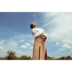 Gayathrie Instagram - NOMANSLAND by @___melwy_j___ Ft. @gayathrieshankar Production house: @roosakiproduction Cinematography: @vivekpremsingh Photography: @linsonantony_ Editing: @__premraj_ Stylist: @story_of_esther Retouch: @sujithnairphotography MUA & Hair: @martini_trucco | @rehanaps27 Designers: @___melwy_j___ and @story_of_esther (skin cult) Special thanks: @bijoy_kodur_ @mithu_siva_ @slowbharath @leyoazeem @level_2_dreamer @maya_chellakutty #fasionstatement #fasionista #nomansland #gayathrieshankar #art #kaltrevolution #art #costume