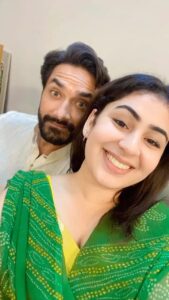 Geetika Mehandru Instagram - Ganpati bappa Morya🙏🏻

Beauty of this festival is you get to meet your favourite people 💖

#ganpatibappamorya #ganeshchaturthi