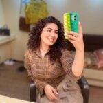 Geetika Mehandru Instagram - 🌸✨ #geetikamehandru #gouri #roohaniyat #jersey #chotisarrdaarni #atwork