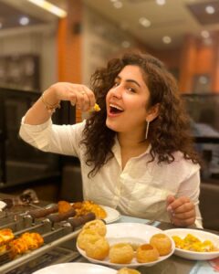 Geetika Mehandru Instagram - Had an amazing lunch session at @barbequenation 

AMAZING FRESH FOOD 

#bbq #Barbeqquenation #Barbequenationmumbai #unlimittedgrills #unlimitedbuffet