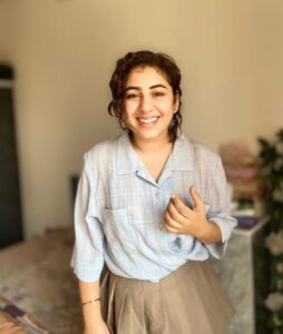 Geetika Mehandru Instagram - 🌹

#geetikamehandru #geetika #jersey #chotisarrdaarni
