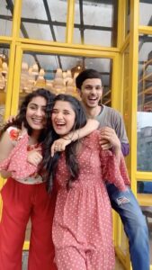 Geetika Mehandru Instagram - Happy Friendship day my GDP!
@officialkanikamann @harshit_sid 

#roohaniyat