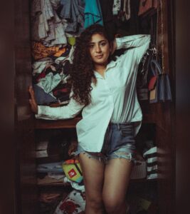 Geetika Mehandru Instagram - Sexy isn’t a SHAPE
It’s an ATTITUDE ✨

Be bold and beautiful 🤍
📸 @tanveershaikhfilms786 

#geetikamehandru #geetika #mehandru #geetikans #jersey