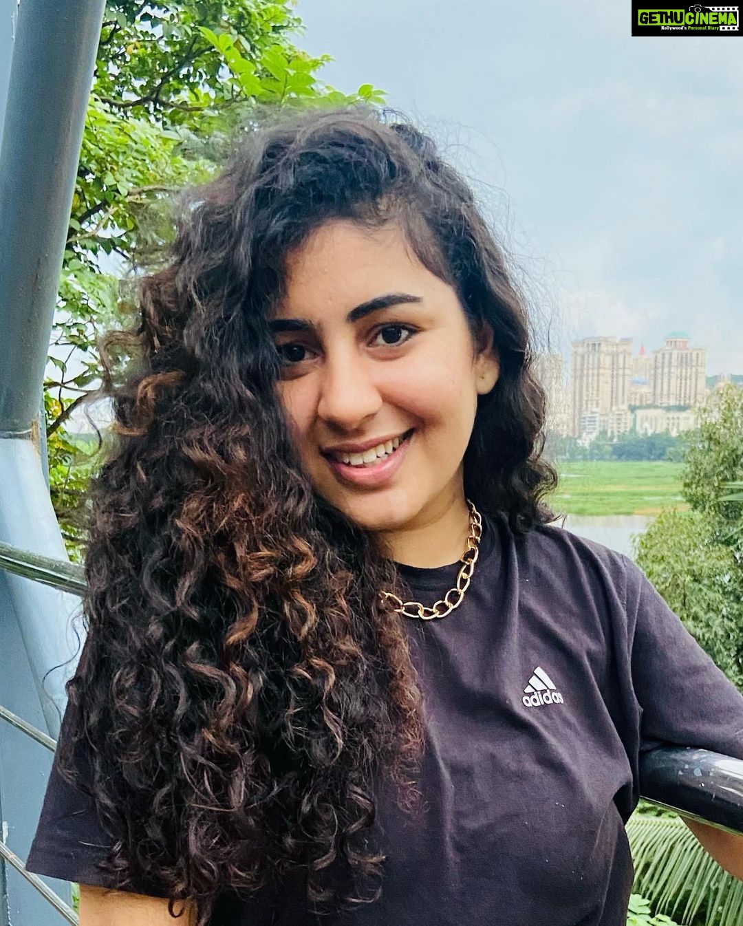 Geetika Mehandru Instagram - Itβs good to be basic, you know why 1. A more relaxed atmosphere π€ 2. Less strain on finances π΄ 3. Streamlined morning routine π΄π 4. Ability to express yourself π« #geetikamehandru Powai Lake