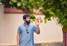 Gokul Suresh Instagram - എല്ലാ പ്രിയ സുഹൃത്തുക്കൾക്കും എന്റെ ഹൃദയം നിറഞ്ഞ ഓണാശംസകൾ! Courtesy: @sreenath.ts_cinematographer