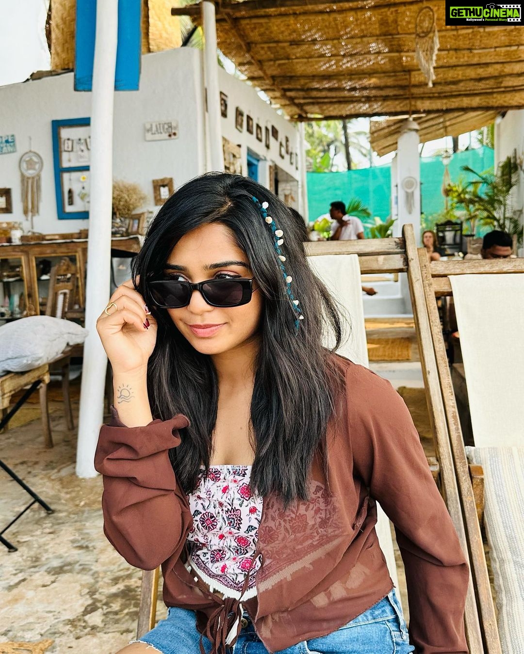 Gouri G Kishan Instagram - Go Goa Gone 💃 Anjuna Beach,Goa