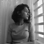 Haniya Nafisa Instagram - Back when I missed my long hair and short hair at the same time Okay so this is to see if everybody actually reads my captions😂If you are here then try keeping the likes, saves and comments the exact same number. Comment ukulele when you’re done🖤 Okay now let’s go confuse people with the comment section😂
