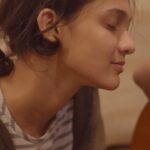 Haniya Nafisa Instagram - Parayaathe ariyaathe - Udhayanaanu Thaaram Full cover up on @karikkutuned IGTV❤️ Guitars and vocals : @sidvoc 🎥 : @babitha.brahmanand , @bijunarayan__ Sound : jishnu_ram_jr @kschithra @thevijayyesudas @mohanlal @meenasagar16