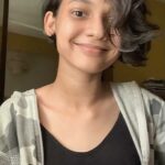 Haniya Nafisa Instagram - Jashn-e-bahara - @arrahman ❤️✨ *Use 🎧 for a better experience* (PS : I’m aware of the pronunciation mistakes that I’ve made, trying to get it perfect will take time but I’m definitely practising) This would be one of the most quickest ‘single take’ reels that I’ve ever done. If it wasn’t for the screaming children downstairs, this should’ve been up at noon but okay🌚😂❤️ Also this was one among the most requested songs as well so hope you all like my version of this song💕 @hrithikroshan @aishwaryaraibachchan_arb