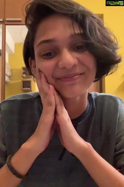 Haniya Nafisa Instagram - Sang a lot of song requests that I was able to sing with my sore throat so yaaayyy❤️