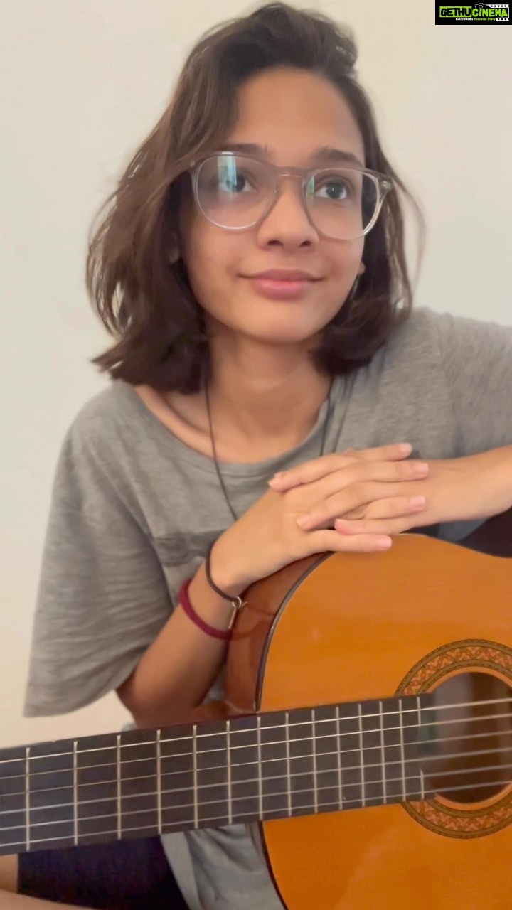 Haniya Nafisa Instagram - Thank you so much for the lovely response that I received for my #1MinMusic 🤍 Here’s the journey to ‘Kanmaniye’✨