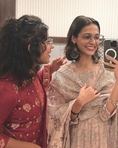 Haniya Nafisa Instagram - Well, somebody dressed up🌚