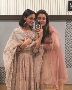 Haniya Nafisa Instagram - Well, somebody dressed up🌚