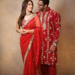 Hansika Motwani Instagram - ✨ • • • • Mata ki chowki Styled by - @mohitrai @aasthasharma @theweddingstyleproject_twsp Assisted by - @dishaalva Outfit - @abhinavmishra_ Jewellery- @razwada.jewels Makeup by - @makeupbyurmikaur hair - @artistpoonamsolanki