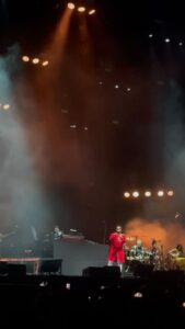Haricharan Instagram - Hearing this live is something that will always be a core memory . . . . . . : : : . . . . . . #reels #tamil #tamilsong #tamilcinema #desi #ennasollapogirai #india #toronto #europe #trending #concert #music #arrahmanmusic #arrahmansongs #arrahman Scotiabank Arena
