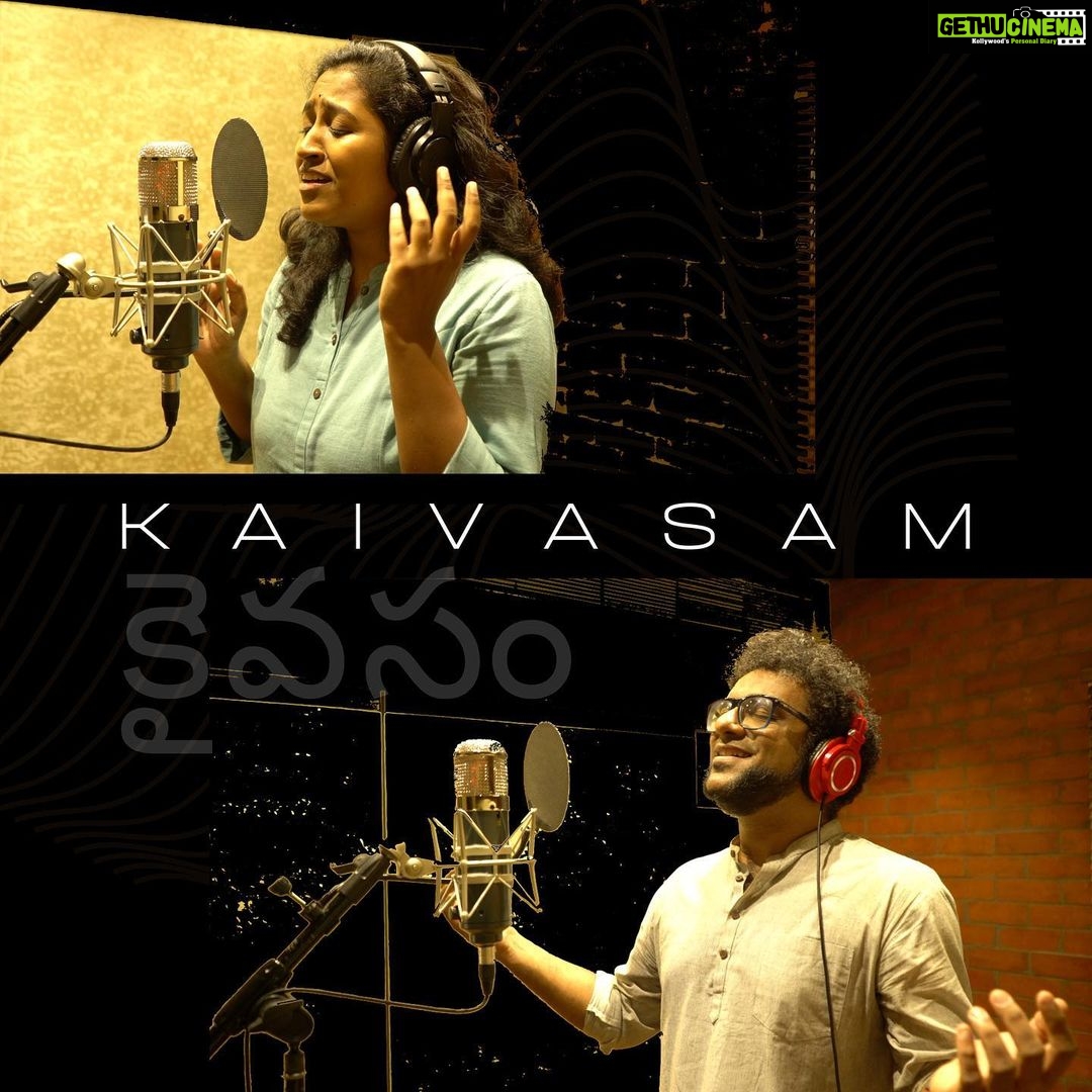 Haricharan Instagram - ORIGINAL MUSIC ALERT, as here comes the long-awaited big reveal.. š Hereās the poster for my first ever original composition thatās going to come out in two versions titled āUyirin Osaiā in Tamizh and āKaivasamā in Telugu. I had the greatest pleasure of collaborating with none other than my favourite @haricharanmusic for this composition of mine, along with few other brilliant artists. š Iām extremely grateful for all of the entire team to have been a part of this beautiful journey with me! Tagging them all here, the CORE ā„ļø - @keithpeters_bassman - Bass Guitar @prateeshkp - Music Production @mukundanraman - Tamizh Lyrics @girl_flautist - Flute @sravya.vainika - Veena @midhunmanojj - Mixing @sureshpermal - Mastering Stay tuned for more updates!! ā„ļø #uyirinosai #kaivasamthesong #isvioriginals #bhavanaisvi #haricharan #original #originalcomposition #telugu #tamizh