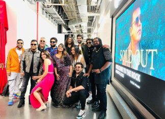 Haricharan Instagram - DreamTeam 🔥🔥🎉🎉🎈😍 #Tourlife Shows left on the tour Aug 18th - Columbus Aug 19th - Detroit Aug 20th - Chicago Aug 21st - Minneapolis Aug 24th - SouthHaven Aug 26th - Boston Aug 28th - Toronto Get your tickets on www.Arrahman.com #Allaccesstour @btosproductions #Haricharan Prudential Center