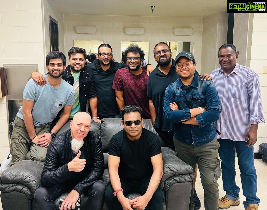 Haricharan Instagram - Absolute Surreal Moment to see @jcrudess in flesh & Blood for the first time ever. I have been a Huge fan since my school days. He came to our Austin performance and sat through it, Spoke with all of us. Thank you Universe! #Allaccesstour #Arrahman #Haricharan Bass Concert Hall
