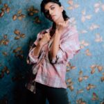 Harija Instagram – There is nothing .. but Now 😎 

@weddingtales_prabu @wedflix_gowtham 

#harija #shirt #style #new #trending