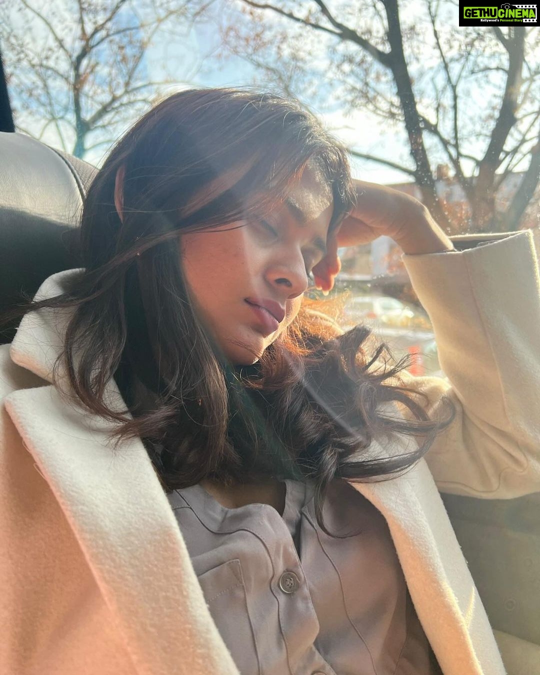 Hebah Patel Instagram - @vijay_binni- captured me doing what I do best! 😴