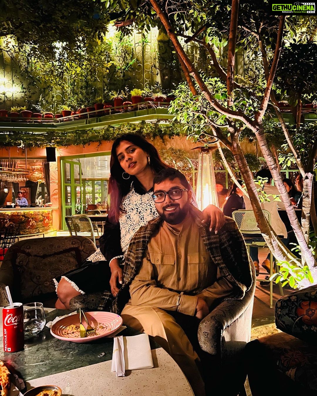 Hebah Patel Instagram - Happiest birthday forever entertainer! To all the fancy things money can buy and to all the love you always deserve! Love you even in Delhi! ( Yay to new photos) Chica