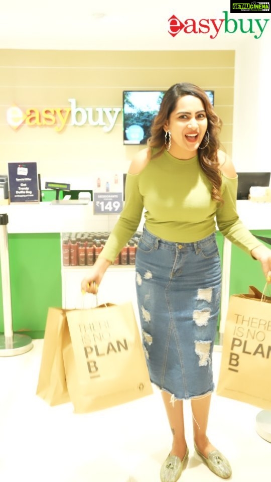 Himaja Instagram - Guys, I just went on one of the longest shopping sprees of my life at the Easybuy Best Sale Ever!!..and let me tell you, it really lives upto the name 🛍 Watch me binge on the best styles and reveal the absolutely irresistable offer that made this all possible! 🤯😍 Check it out! 😉 #Easybuy #Womenswear #Menswear #Kidswear #KidsFashion #WomensFashion #MensFashion #Fashion #Style #biggestsale #Trending #instabiggestsale