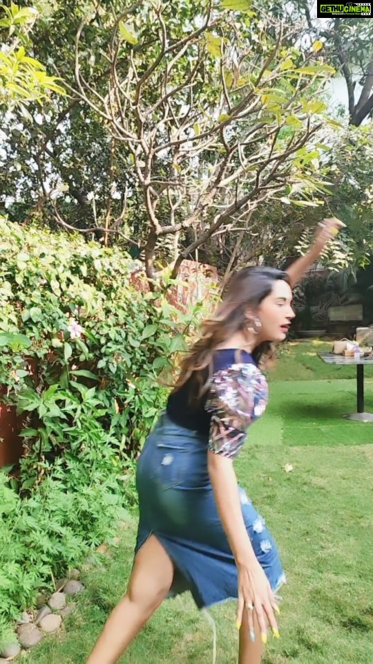 Himaja Instagram - My current fav song ❤️ #primereels @1ndonlydharma #sindhooram2022 #sindhoorammovie #dharmainsindhooram #aanandhamo #trendingsongs #trending