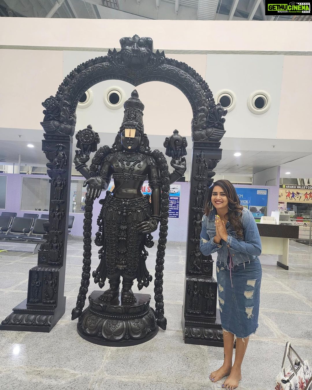 Himaja Instagram - Good Morning Bossu 😇 #tirupathi #lordvenkateshwara #edukondalavaadavenkataramanagovindaagoovinda #govinda #god Tirupathi Airport, Andhra Pradesh