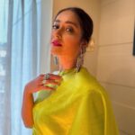 Ileana D'Cruz Instagram - What you see versus ➡️ What you don’t 😂