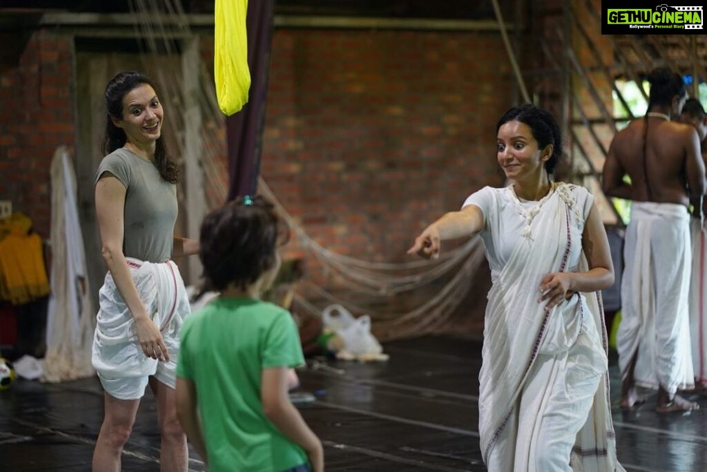 Isha Sharvani Instagram - It has been really special having Luca present for over a week while we have remounted SARI. He and our dog snowy have brought such love, playfulness and tenderness into the studio. He was curious and involved through about 7 hours a day of rehearsal each day, beaming, spontaneously playing or dancing as he felt it. He has realised the physical stamina and rigour involved in a dancers life, and his response has been to pamper me with daily foot massage. He says his hands will heal me, I think his love and presence already has. Feeling blessed to be a member of a family run company which allows to process to happen. ❤♾❤ . 📸 @adarsh.prathap 🙏🏾 #ishasharvani #luca #motherson #thirdgeneration #dance