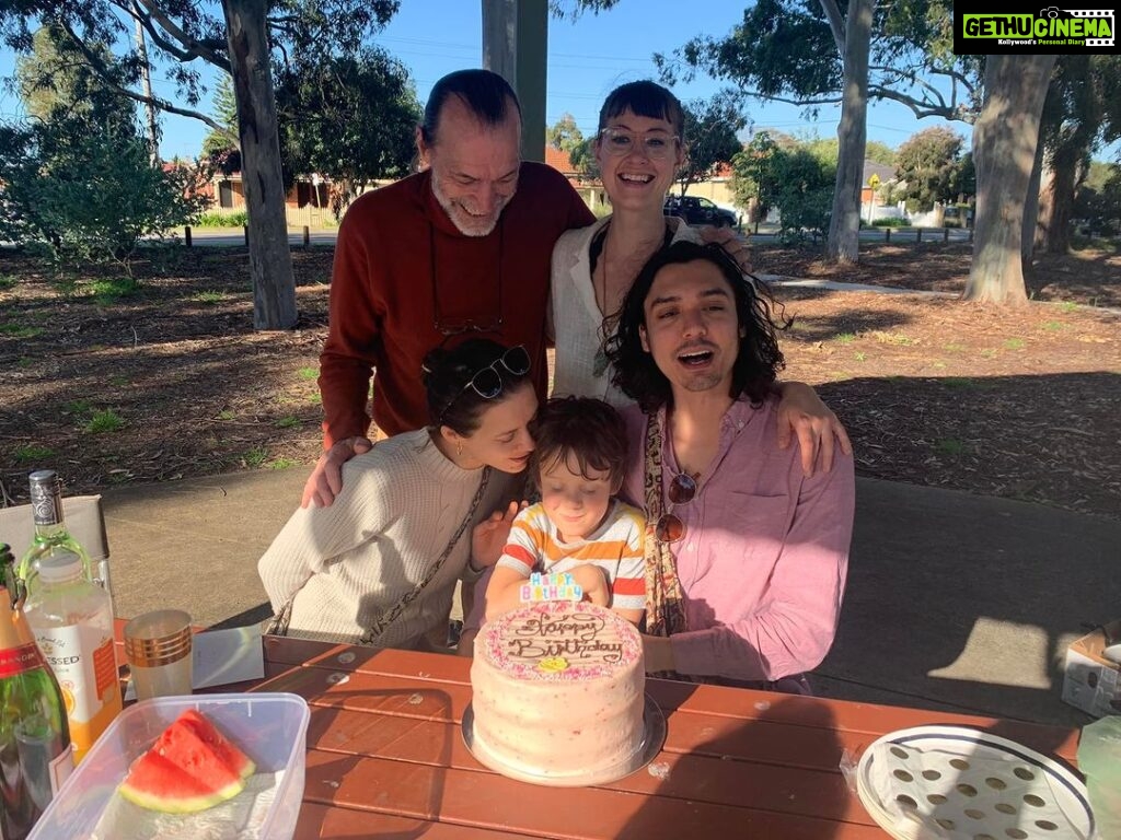 Isha Sharvani Instagram - Happy birthday dad Such a great afternoon for a family reunion after ages. ❤️🔆✨🥰🥰🥰✨