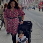 Ishaara Nair Instagram - One full day of roaming around and shopping in Oxford street ❤️ #londonshenanigans #oxfordstreetlondon #leicestersquare #makingmemories #justus #happiestdays #familytrip