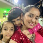 Ishika Singh Instagram - Sooo much fun with my kiddo 👶 #momlife #momlove #momanddaughter #mommies #momanddaughter #momandbabygirl #mommyhood #mommylife #dancingwithmyself #toddlerlife #toddler #toddleractivities #garbanight #garba #pregarbanight #dandiyanight