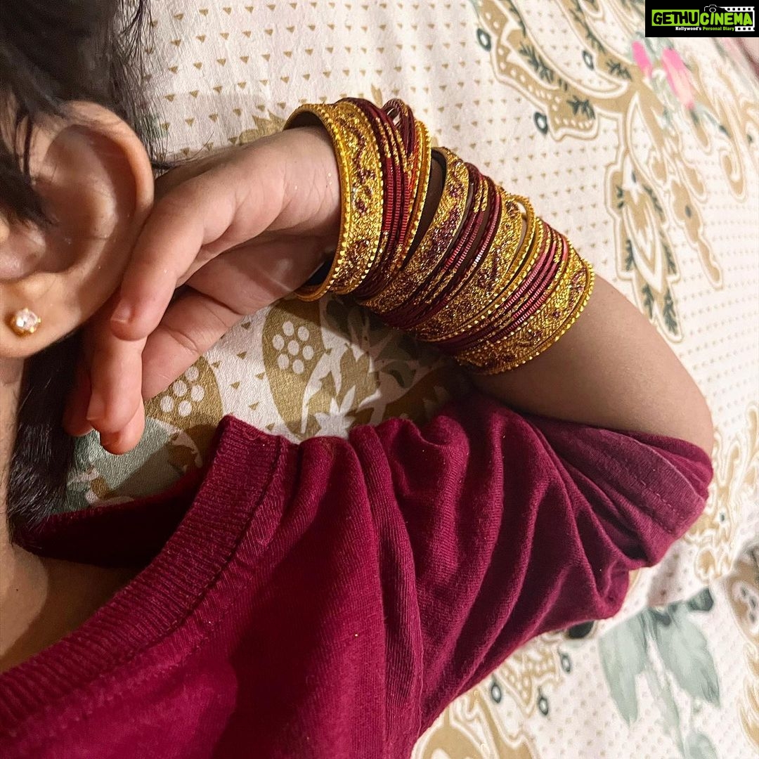 Ishika Singh Instagram - "They don't create noise They create music. #lovebangle #bangles #banglescollection #bangleslove #bangleslover #bangleset #banglesset #bangleslove❤️ #thebangles #thebangles #indianbangles #madabout #toddlerlife #toddler #toddleractivities #mylittlegirl #mylittlemonster