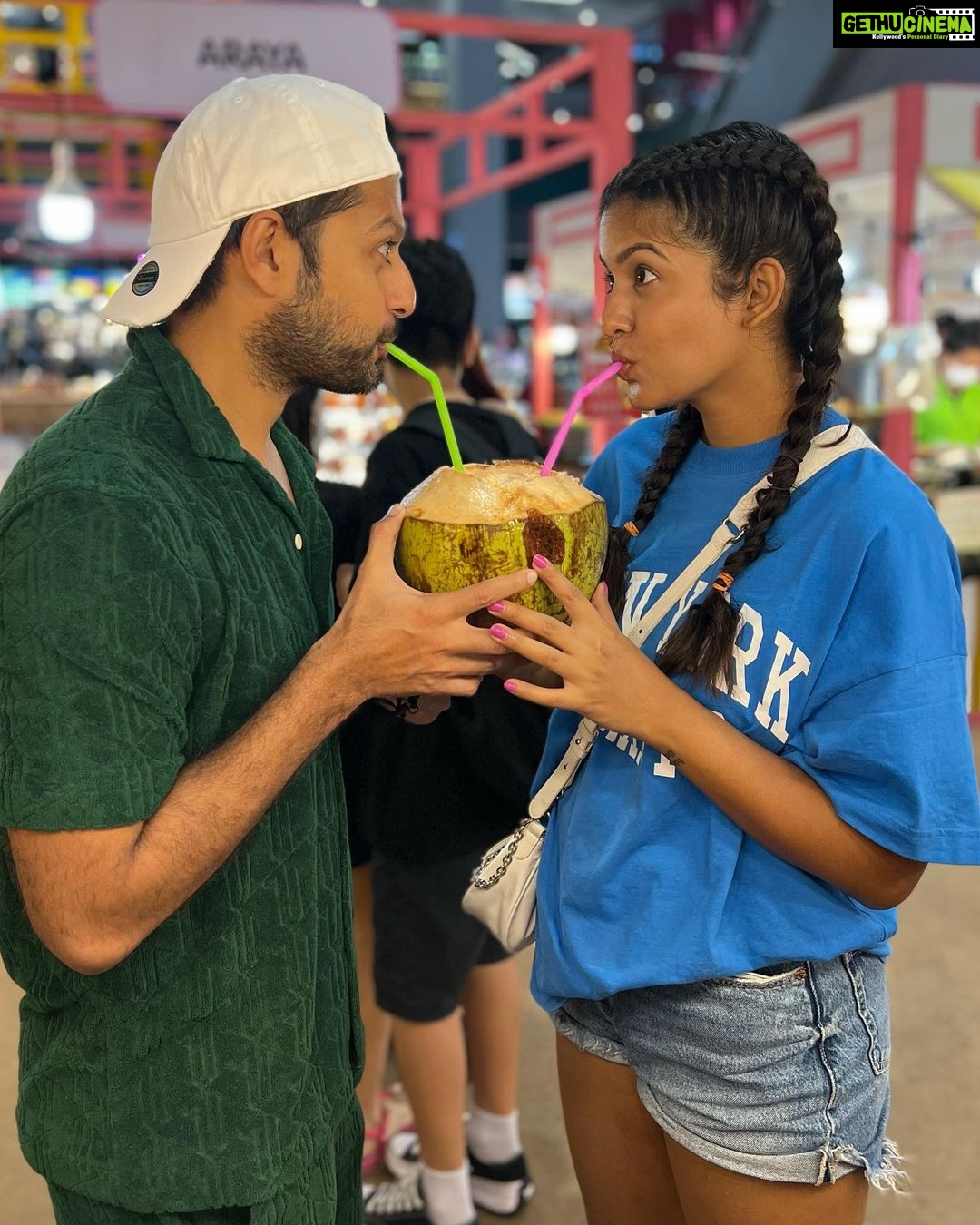 Ishita Dutta Instagram - Happy Anniversary my boo ❤️ Thanku for being my strength…Thanku for always being there… Thanku for always making me laugh..Thanku for being you ❤️ Sometimes I am like Thankgod we met ❤️ @vatsalsheth 🧿