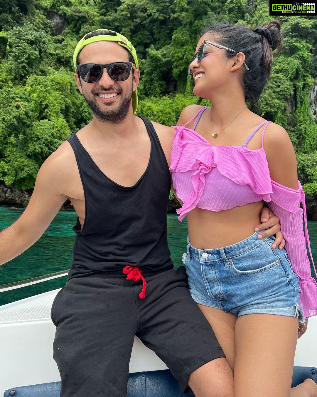 Ishita Dutta Instagram - Happy Anniversary my boo ❤️ Thanku for being my strength…Thanku for always being there… Thanku for always making me laugh..Thanku for being you ❤️ Sometimes I am like Thankgod we met ❤️ @vatsalsheth 🧿