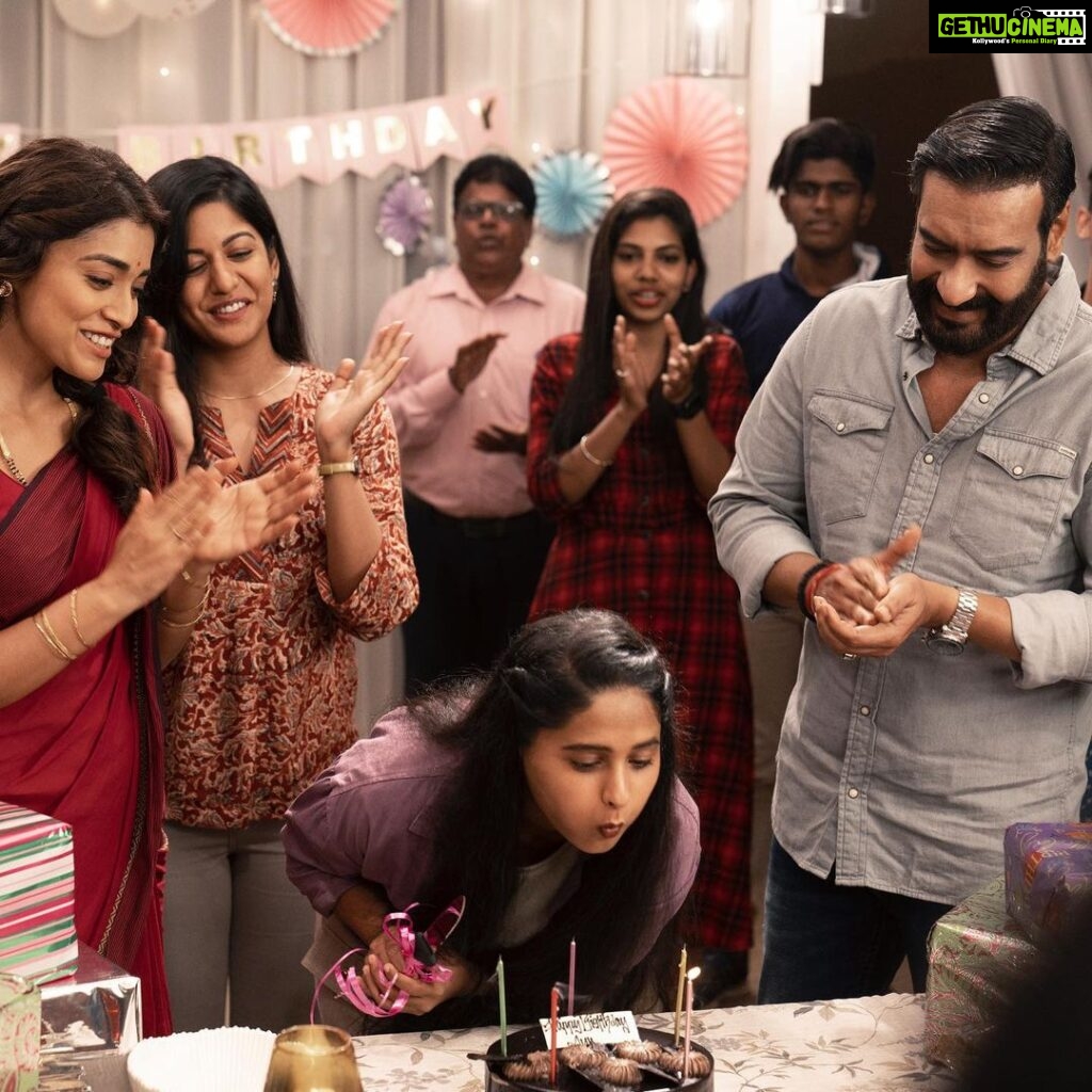 Ishita Dutta Instagram - Thanku everyone for the amazing response…. This has truly been an overwhelming experience for me. Can’t wait to start my next 🌟 #Drishyam2 ❤️ Also sharing some bts pictures soon from the film.