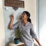 Ishita Dutta Instagram – As promised #bts pics from #drishyam2 

❤️❤️❤️